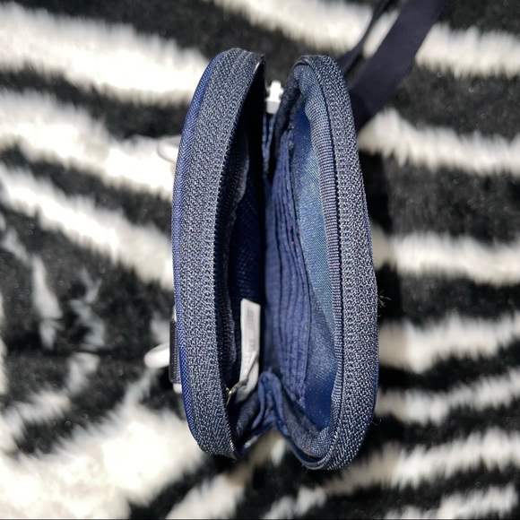 FILA Crossbody Camera Bag - Picture 3 of 5